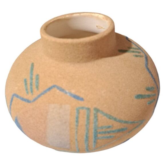 Navajo Sand Art Vase Signed Beige Pottery American Indian Art Handmade - Picture 2 of 14
